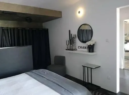 Apartment Magic Roof *