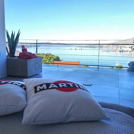 Magic Roof Apartment